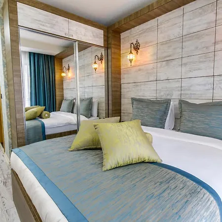 Elite World Nest Hotel 4*