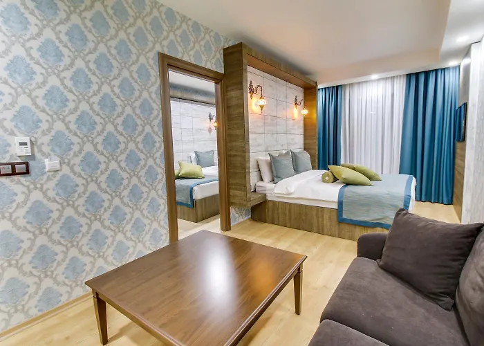 Hotel Elite World Nest 4*