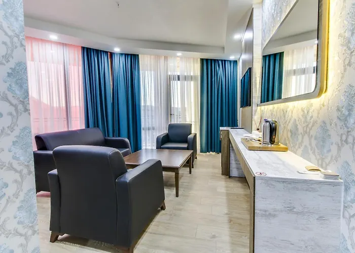 Hotel Elite World Nest 4*